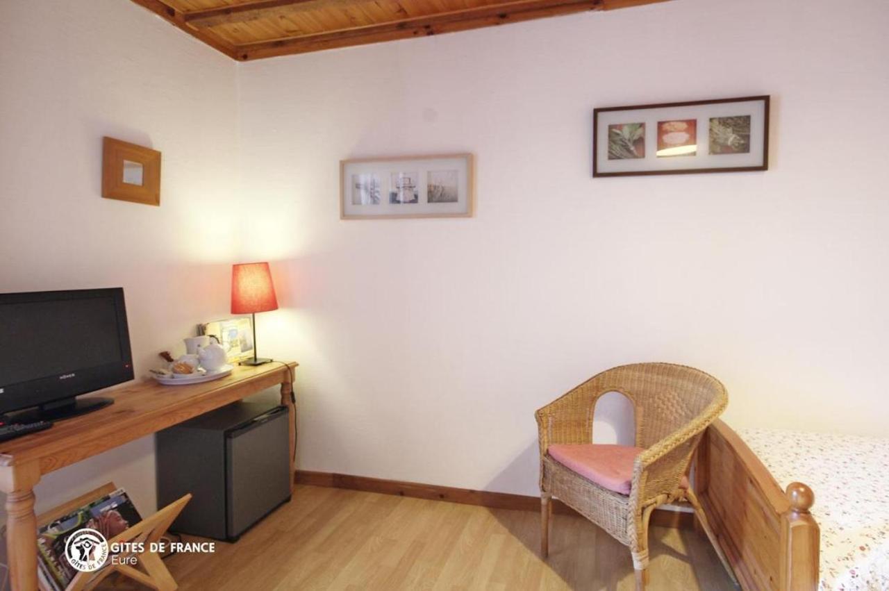 Les Chambres Du Chataignier Lery  Exterior foto